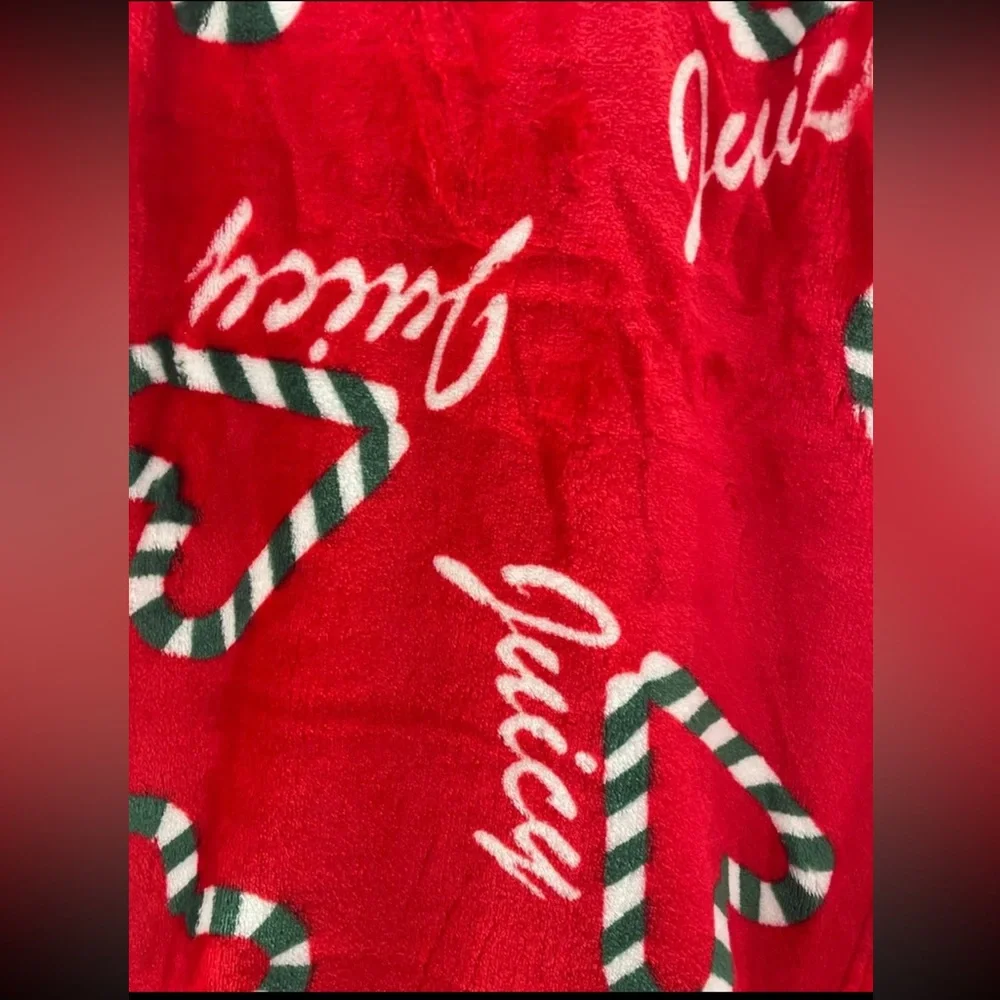 Juicy Couture JC Plush Throw Red w/Green & White Striped Hearts 50x60 NEW NWT